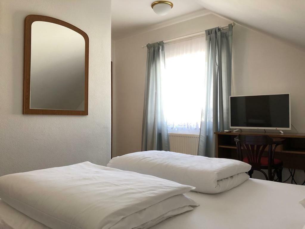 Hard Rock Rooms For Two Livno Eksteriør bilde
