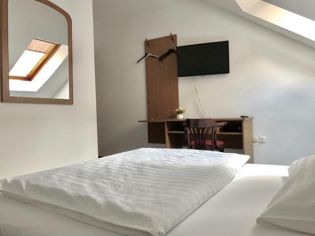 Hard Rock Rooms For Two Livno Eksteriør bilde