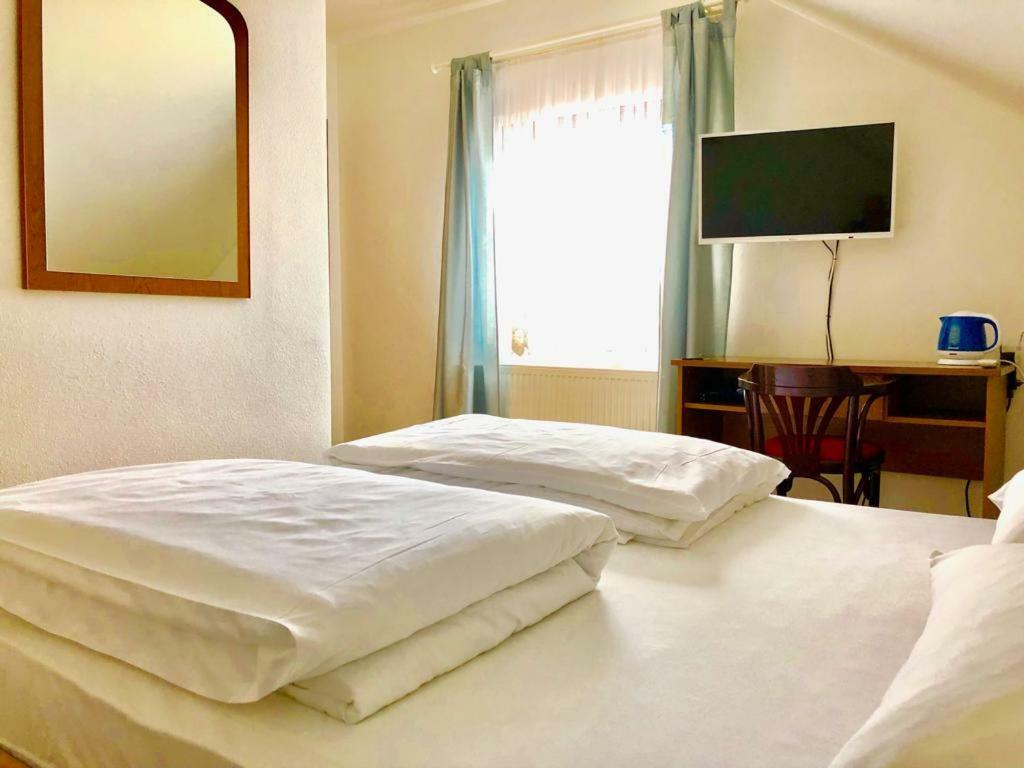 Hard Rock Rooms For Two Livno Eksteriør bilde